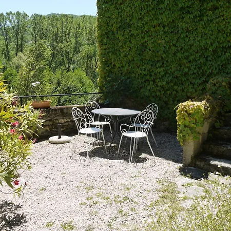 Le Mas Des Fontaines * Brusque